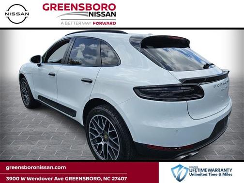 2018 Porsche Macan Base