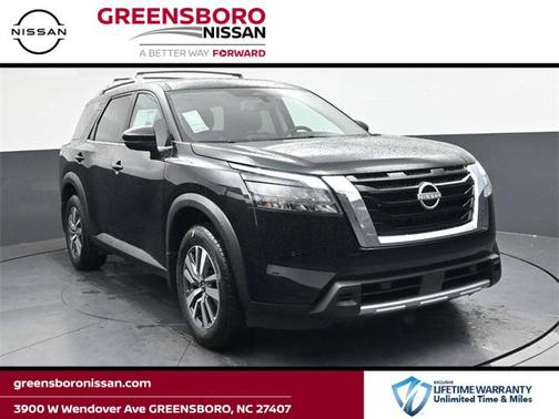 2025 Nissan Pathfinder SL FWD