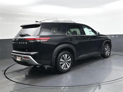 2025 Nissan Pathfinder SL FWD