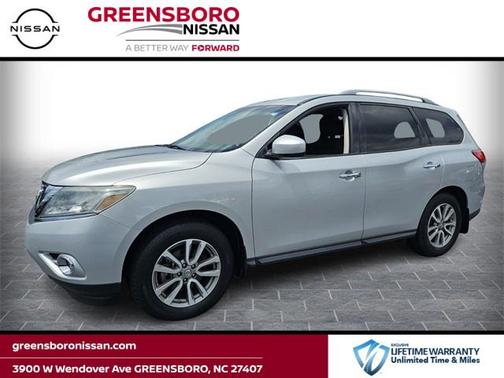 2015 Nissan Pathfinder SV