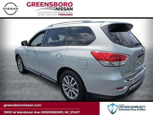 2015 Nissan Pathfinder SV