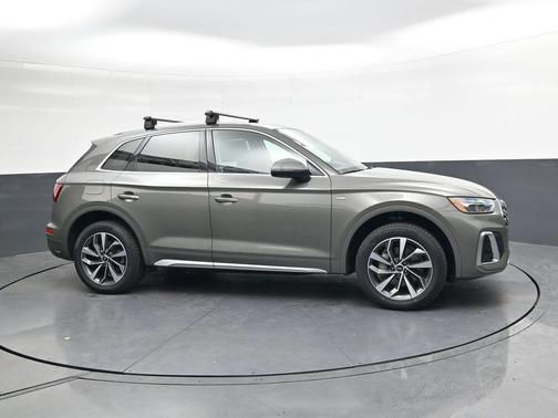 2024 Audi Q5 45 S line Premium Plus