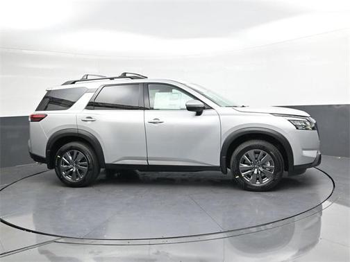 2025 Nissan Pathfinder SV 4WD