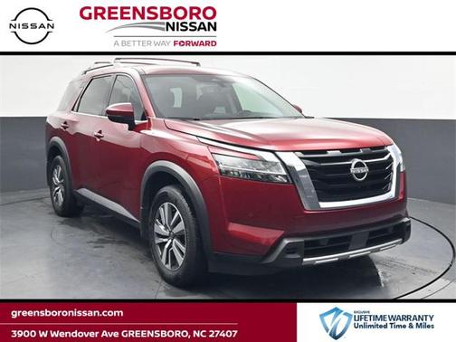 2023 Nissan Pathfinder SL FWD