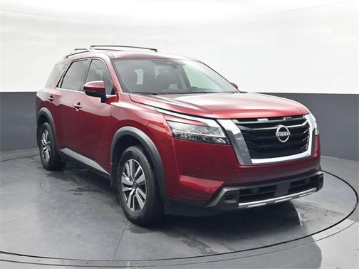 2023 Nissan Pathfinder SL FWD