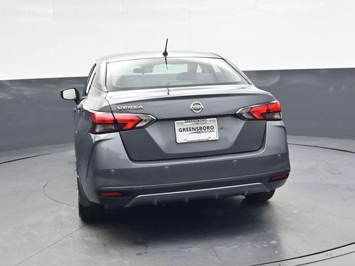 2021 Nissan Versa 1.6 S