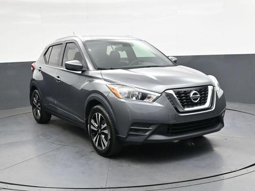 Gun Metallic 2019 Nissan Kicks SV