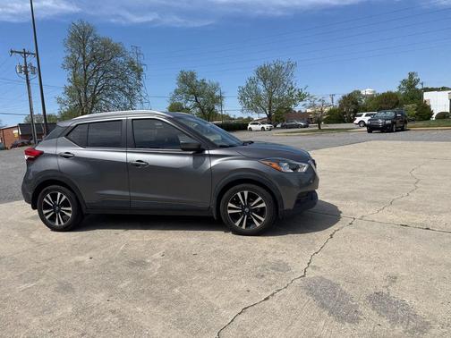 2019 Nissan Kicks SV