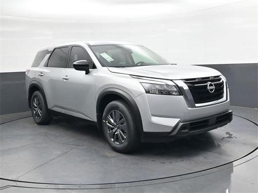2025 Nissan Pathfinder S 4WD