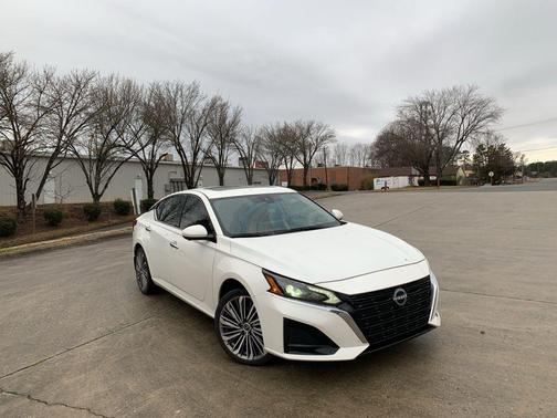 2023 Nissan Altima 2.5 SL