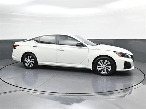 2025 Nissan Altima S FWD