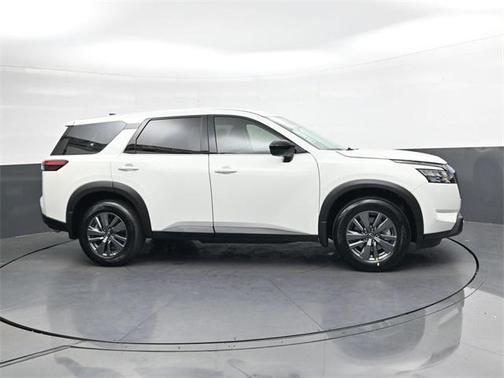 2025 Nissan Pathfinder S 4WD
