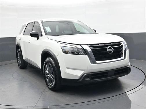 2025 Nissan Pathfinder S 4WD