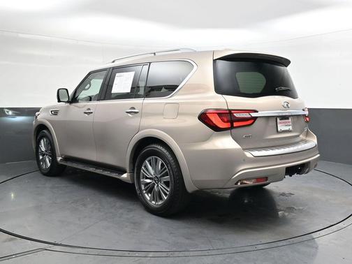 2021 INFINITI QX80 Luxe