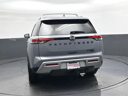 2025 Nissan Pathfinder Platinum 4WD