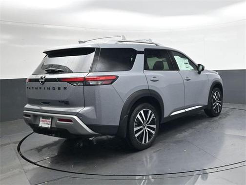 2025 Nissan Pathfinder Platinum 4WD