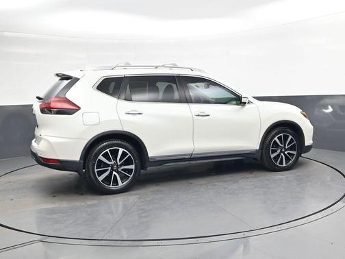 2020 Nissan Rogue SL