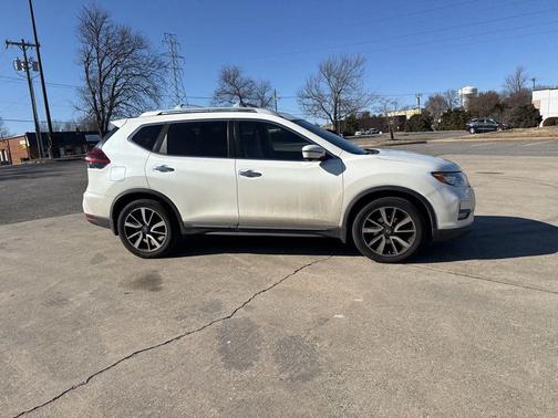 2020 Nissan Rogue SL