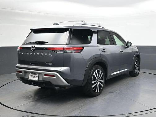2023 Nissan Pathfinder Platinum 4WD