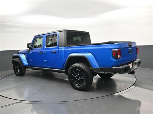 2023 Jeep Gladiator Sport S