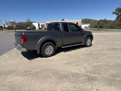 Gun Metallic 2018 Nissan Frontier SV-I4