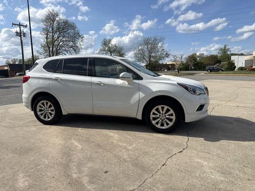 Summit White 2017 Buick Envision Essence