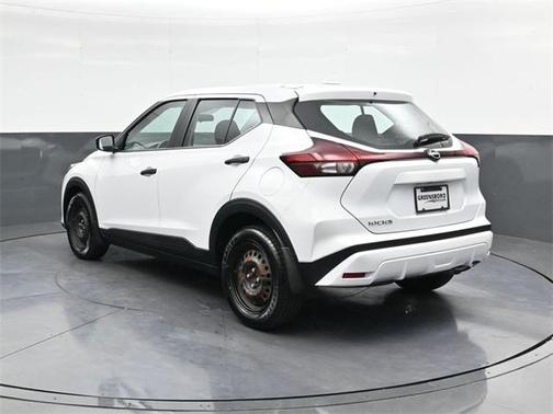 2023 Nissan Kicks S