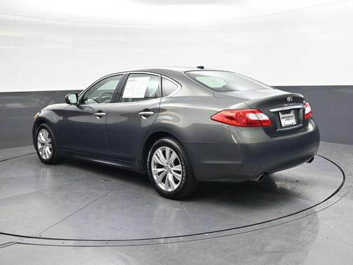 2011 INFINITI M37 Base