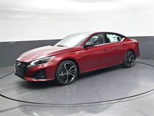 2025 Nissan Altima SR FWD