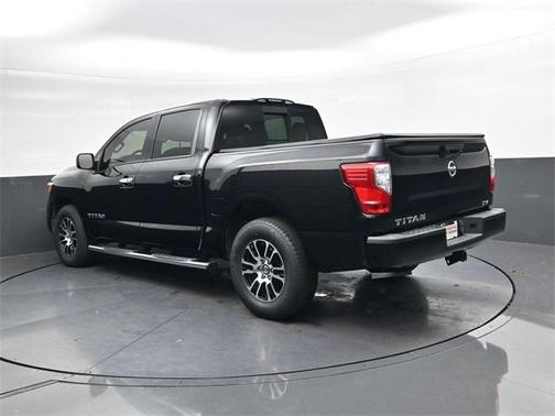 2021 Nissan Titan SV