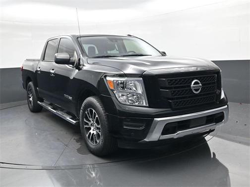 2021 Nissan Titan SV