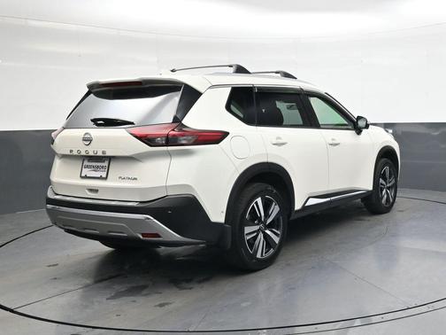 2022 Nissan Rogue Platinum