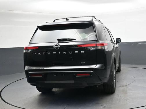 Super Black 2026 Nissan Pathfinder SV