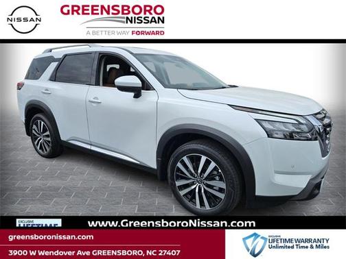 2025 Nissan Pathfinder Platinum 4WD