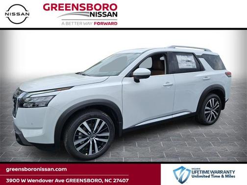 2025 Nissan Pathfinder Platinum 4WD