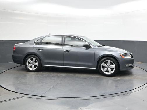 2015 Volkswagen Passat 1.8T Limited Edition