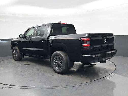 Super Black 2026 Nissan Frontier SV