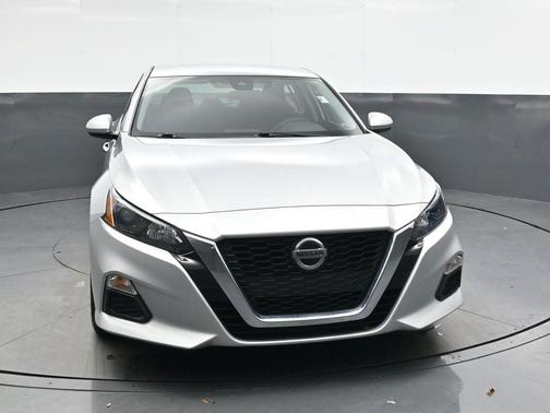 2022 Nissan Altima S FWD