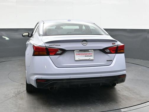 2024 Nissan Altima SR VC-Turbo FWD