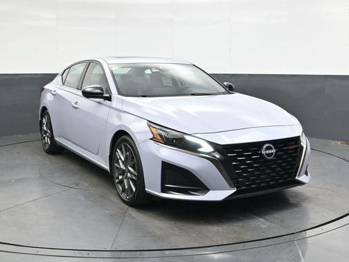 2024 Nissan Altima SR VC-Turbo FWD