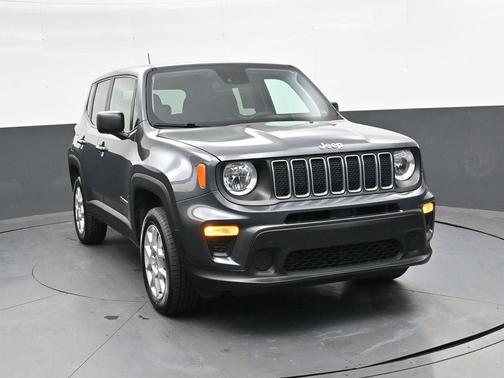 Graphite Gray 2023 Jeep Renegade Latitude