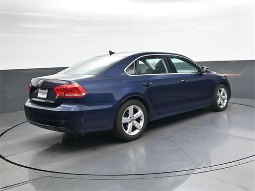2015 Volkswagen Passat 1.8T Auto SE