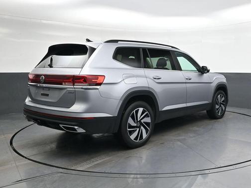 2024 Volkswagen Atlas 2.0T SE w/Technology 4MOTION