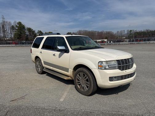 2007 Lincoln Navigator Base