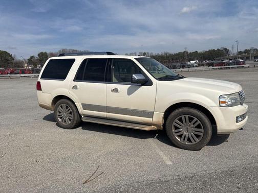 2007 Lincoln Navigator Base