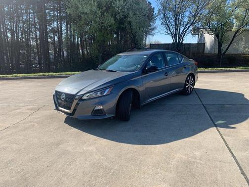 Gun Metallic 2021 Nissan Altima SR FWD