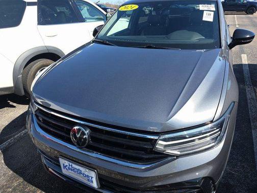 2024 Volkswagen Tiguan 2.0T SE R-Line Black