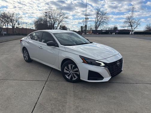 2025 Nissan Altima S FWD