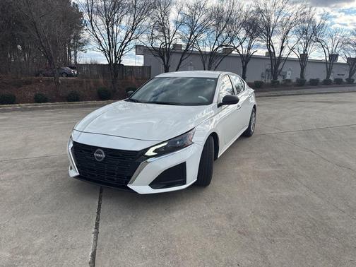 2025 Nissan Altima S FWD