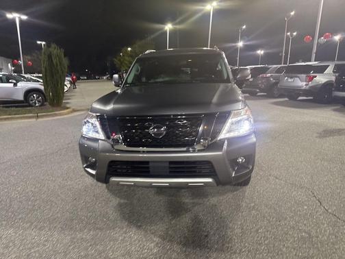 2017 Nissan Armada SV